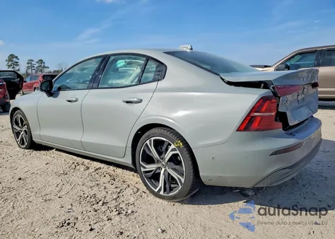 2024 Volvo S60 Plus z USA, uszkodzony, nr VIN 7JRL12FL2RG281019